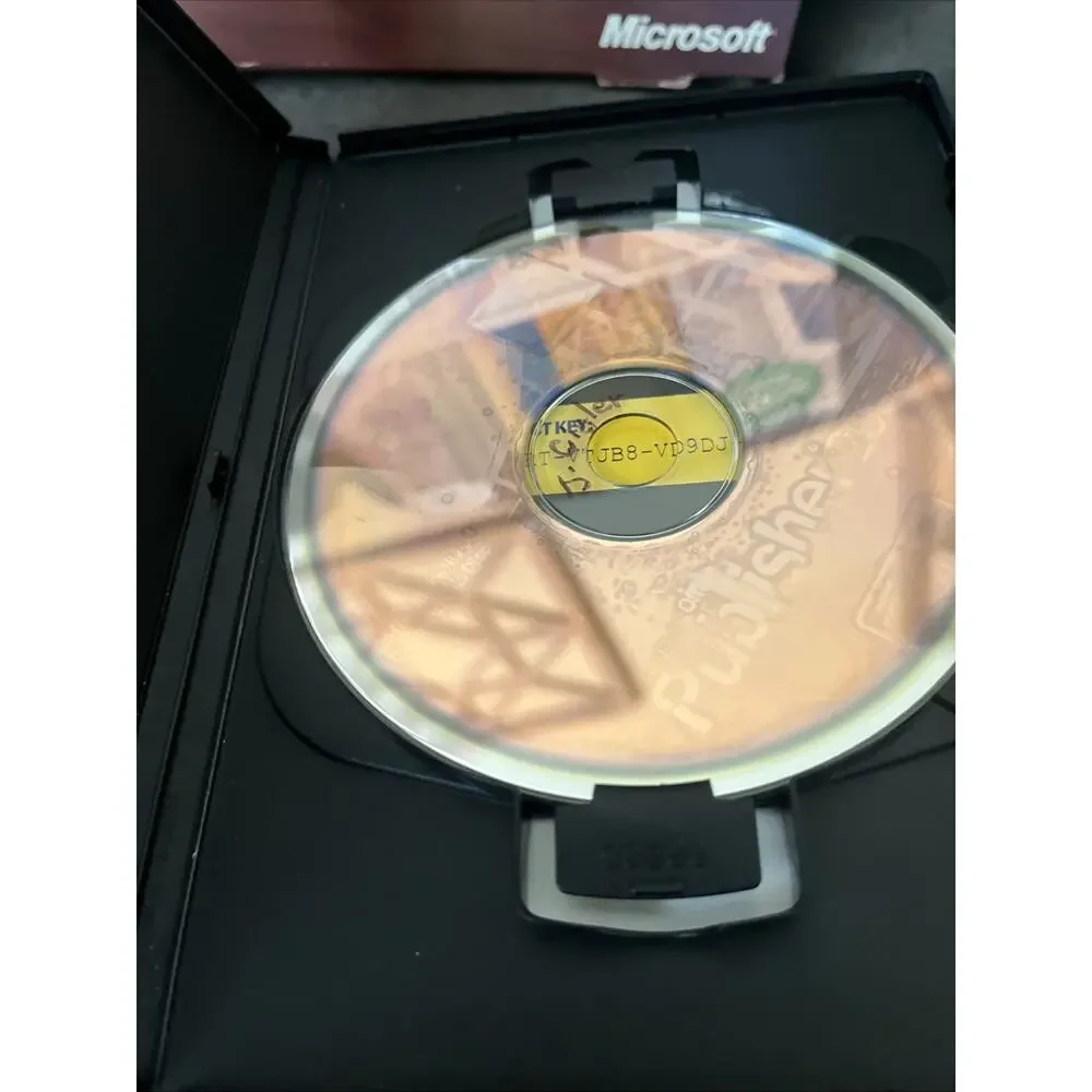 Microsoft Office Publisher 2003 Disk + Product Key